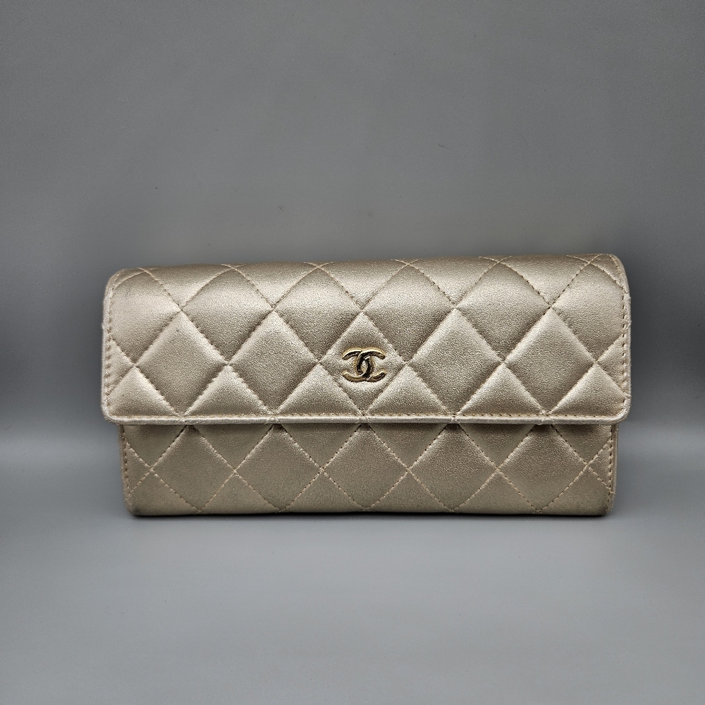 CHANEL Authentic Gold Flap Wallet/Clutch - Picture 16 of 16